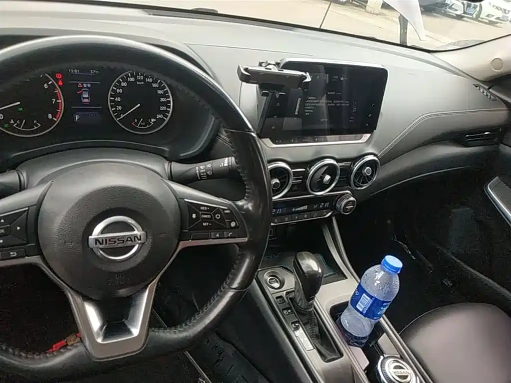 Nissan Sylphy 2020 — фото 10
