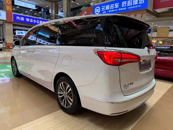 Buick GL8 2019