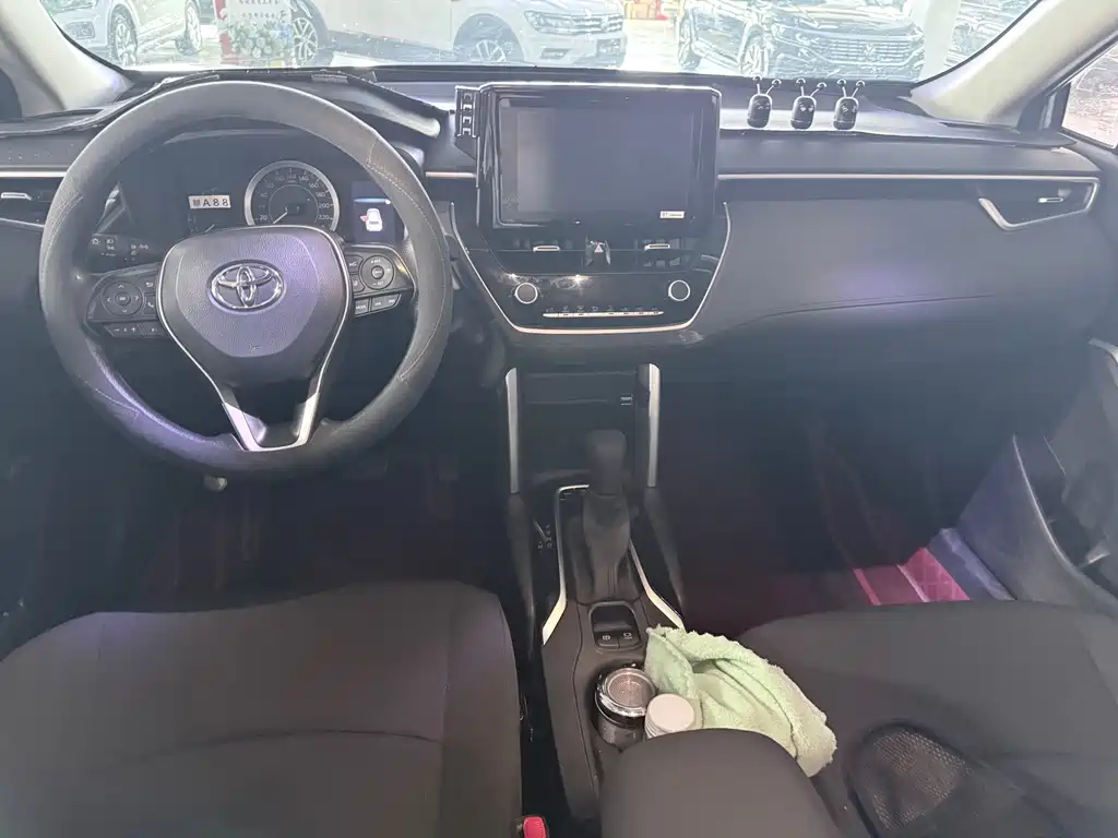 Toyota Corolla Cross 2022 — фото 13
