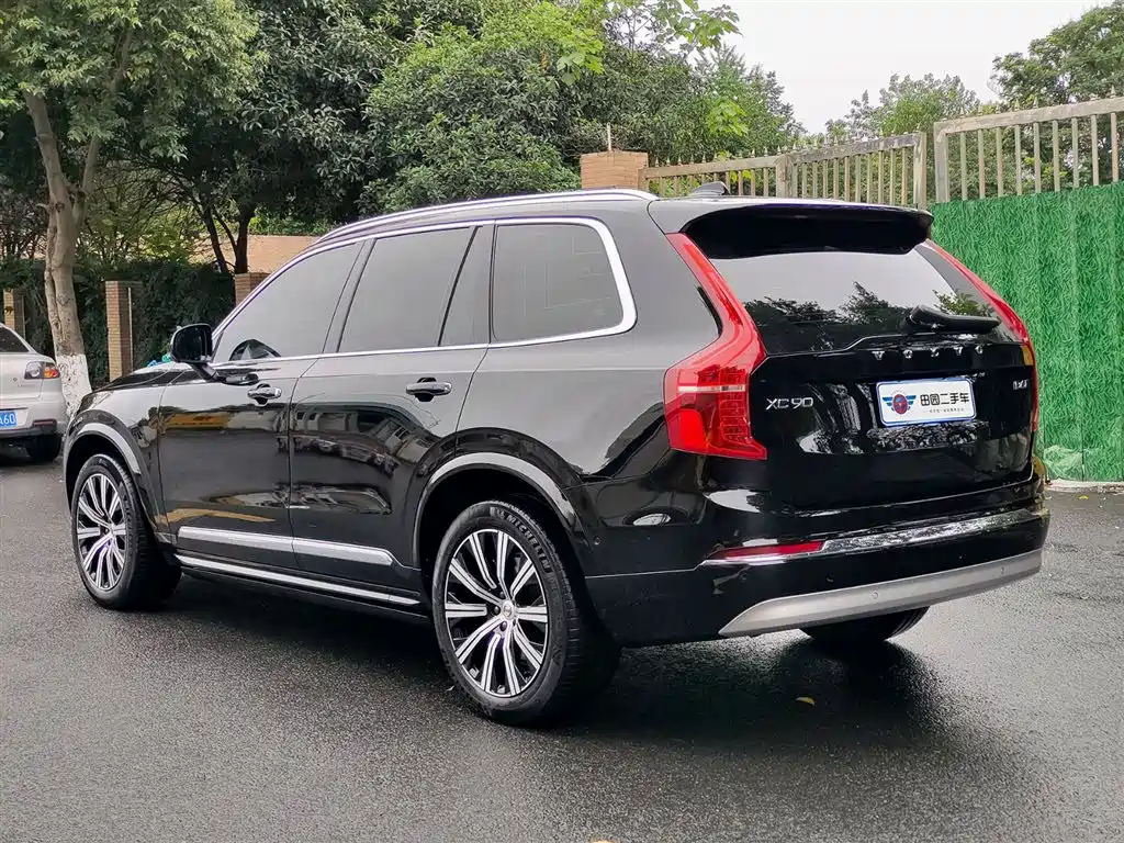 Volvo XC90 2022 — фото 4
