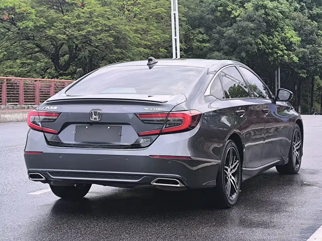 Honda Accord 2022 — фото 5