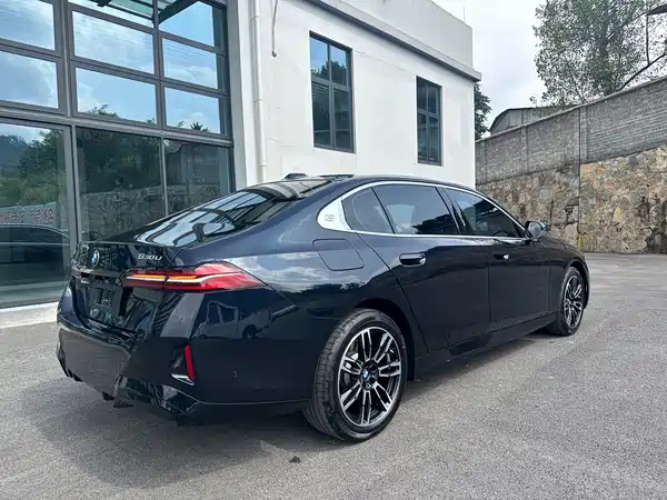 BMW 5 Series 2026