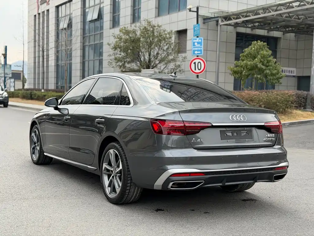Audi A4L 2021 — фото 16