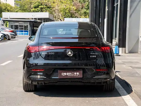 Mercedes-Benz EQE 2025