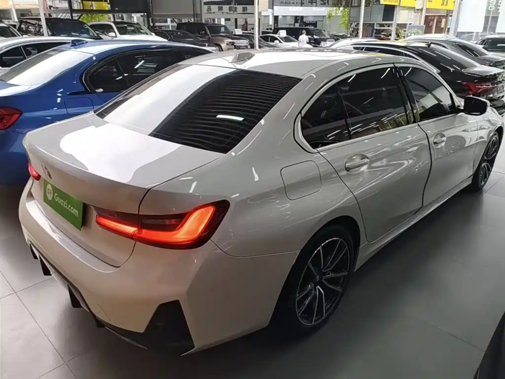 BMW 3 Series 2022