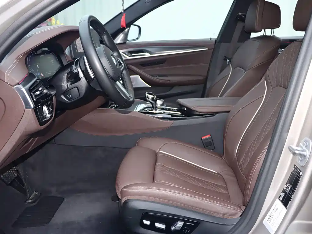 BMW 5 Series 2022