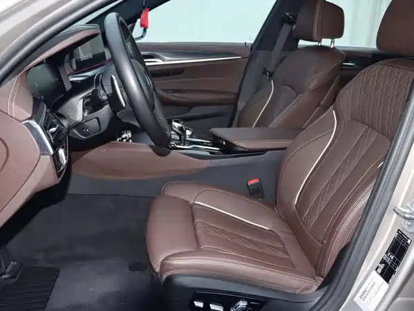 BMW 5 Series 2022