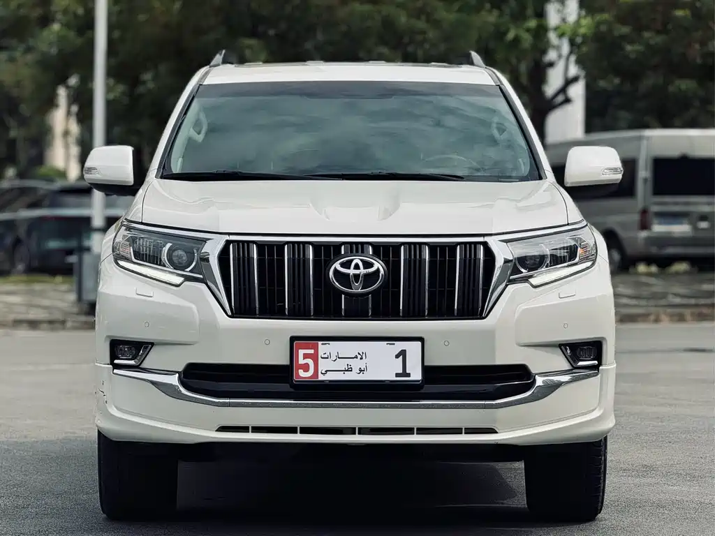 Toyota Prado 2019 — фото 2