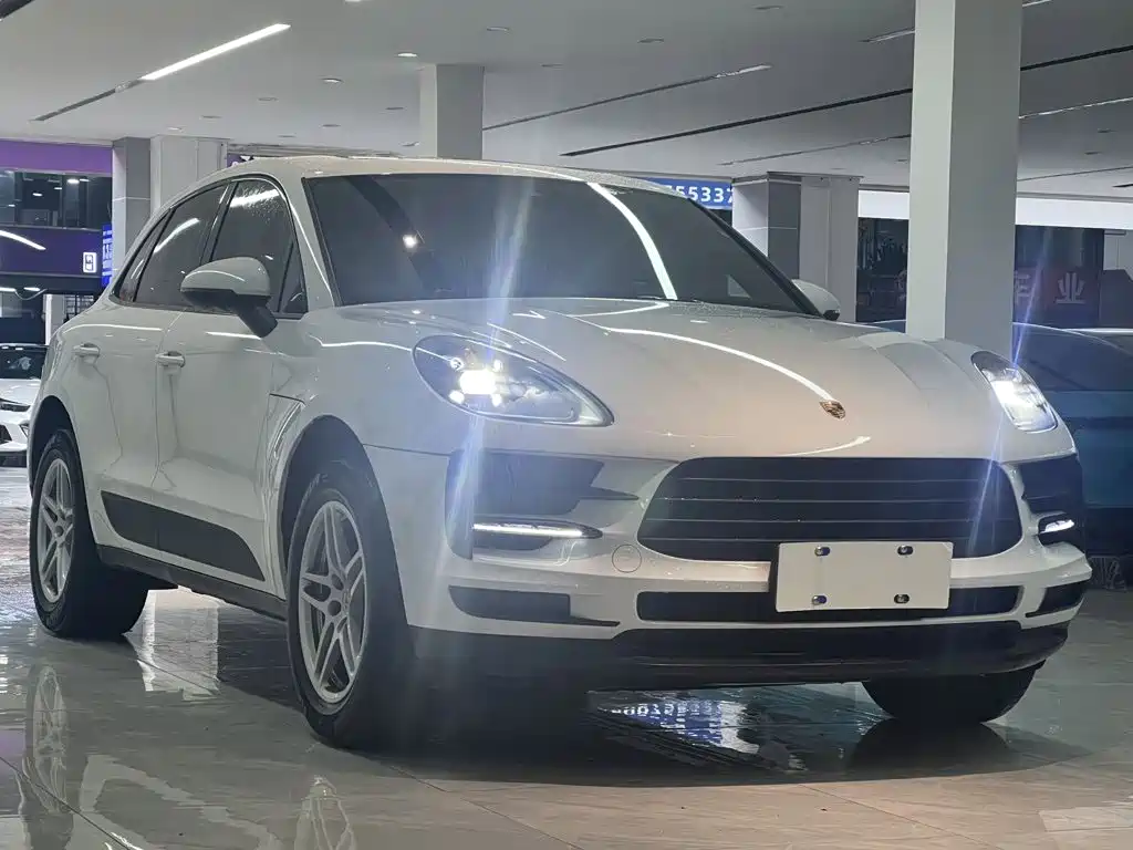 Porsche Macan 2021 — фото 2