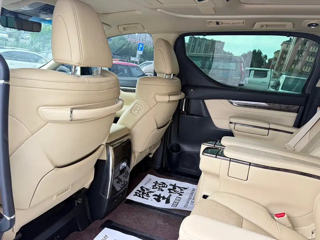 Toyota Vellfire 2019 — фото 11