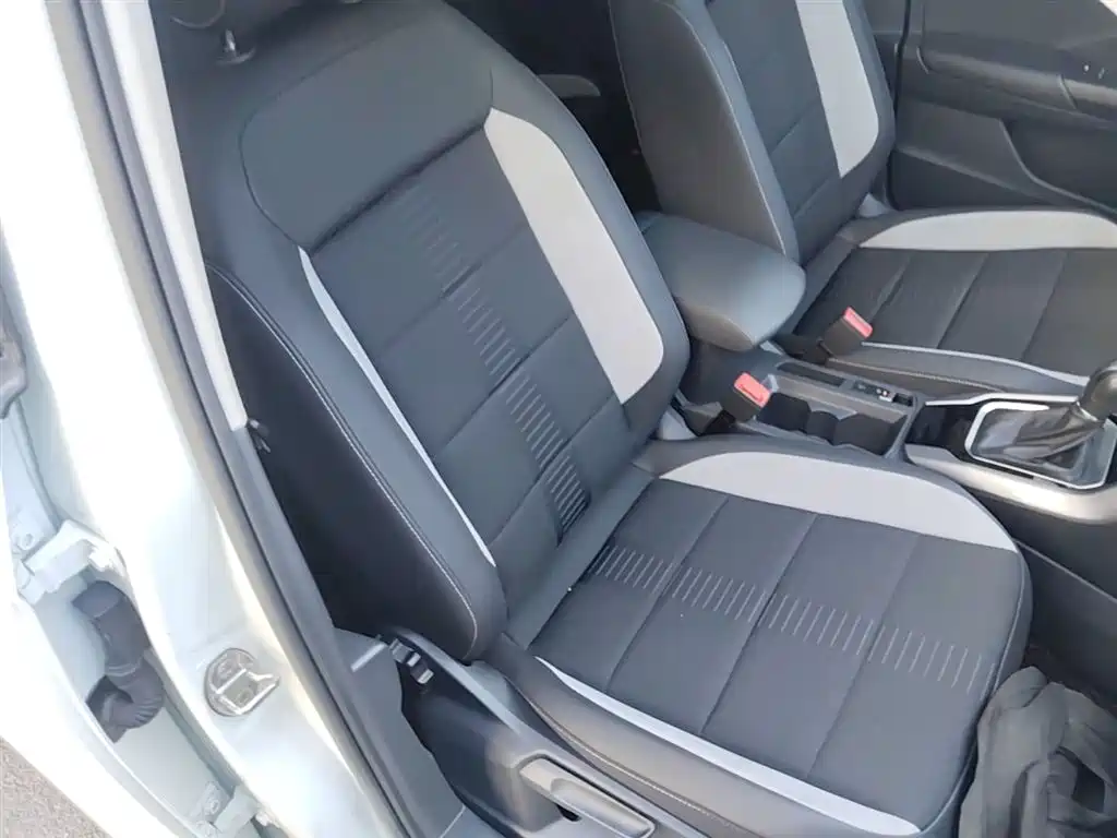 Volkswagen T-Roc 2019 — фото 25