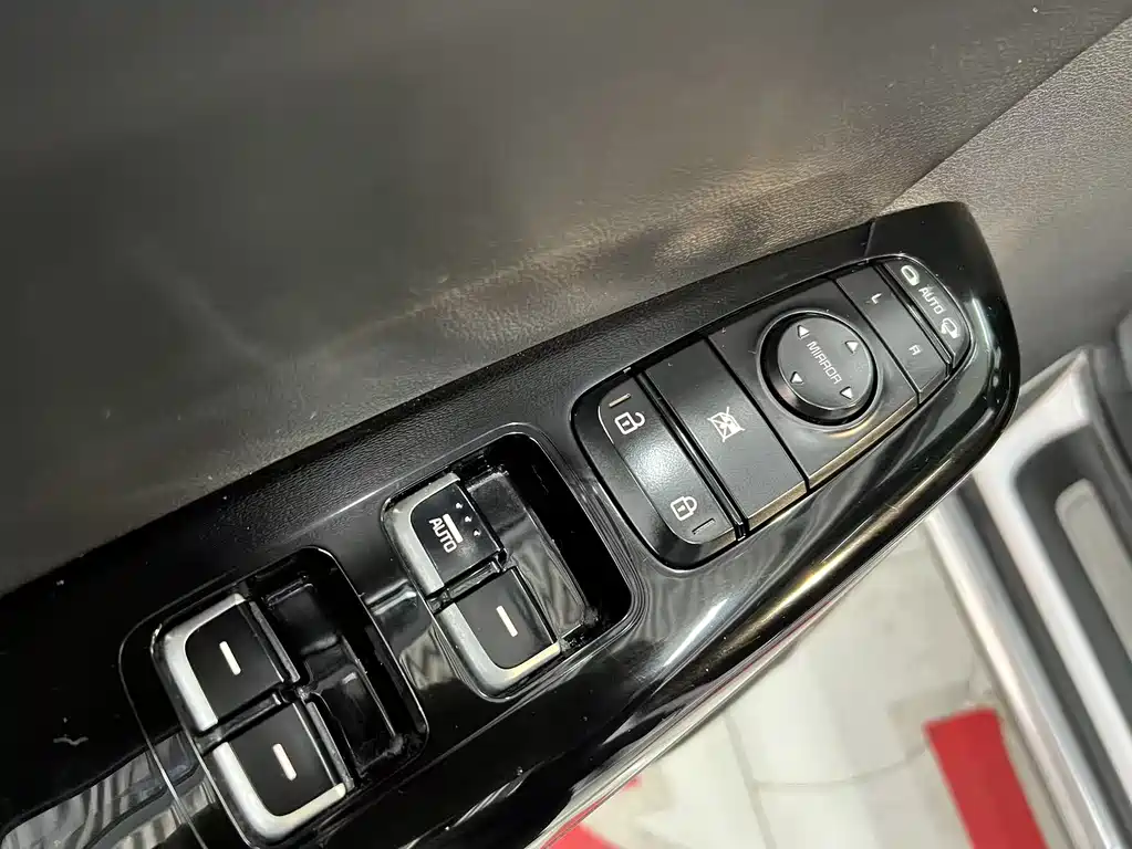Kia KX5 2022 — фото 21