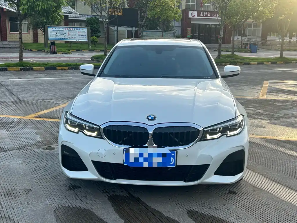 BMW 3 Series 2021
