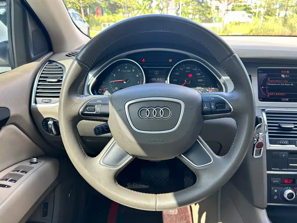 Audi Q7 2014 — фото 11