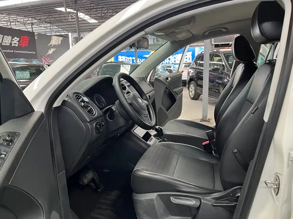 Volkswagen Tiguan 2015 — фото 10