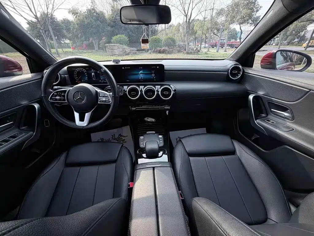 Mercedes-Benz A-Class 2022 — фото 5