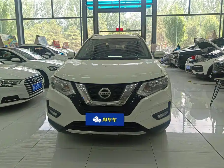 Nissan X-Trail 2018 — фото 2