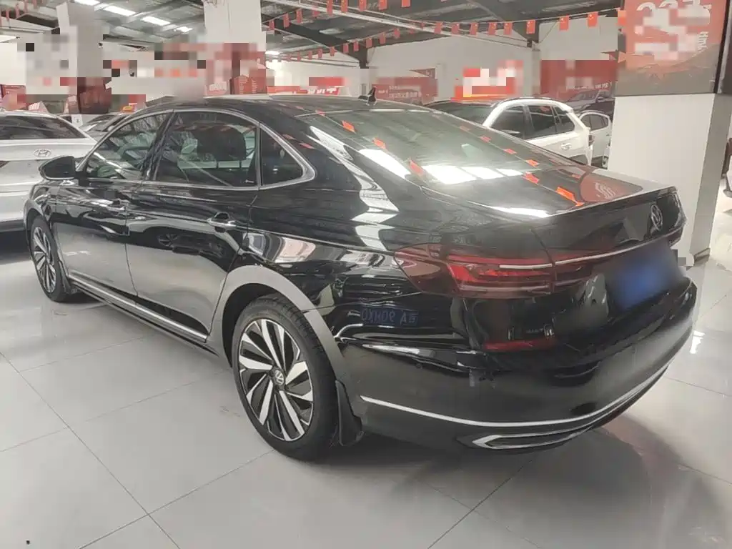 Volkswagen Passat 2023