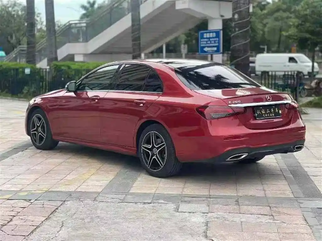 Mercedes-Benz E-Class 2022