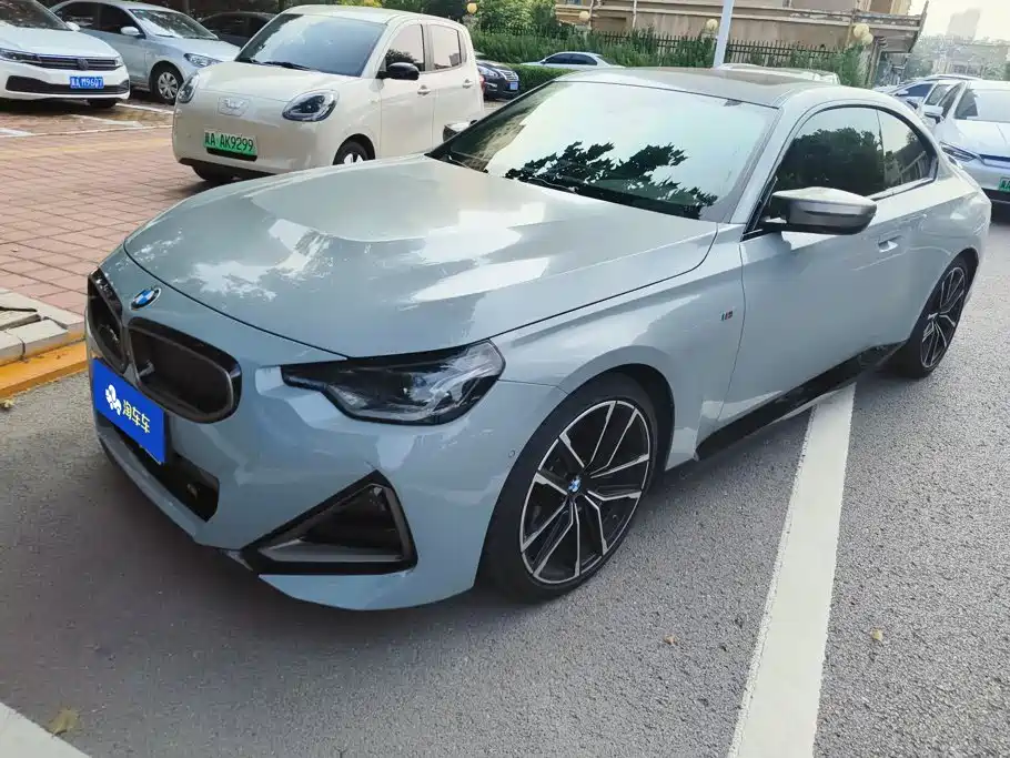 BMW M240i 2023