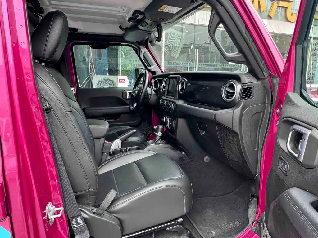 Jeep Wrangler 2024 — фото 10