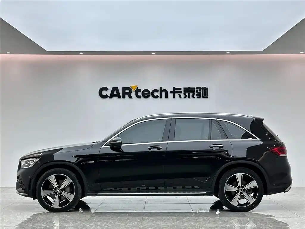 Mercedes-Benz GLC 2022 — фото 2