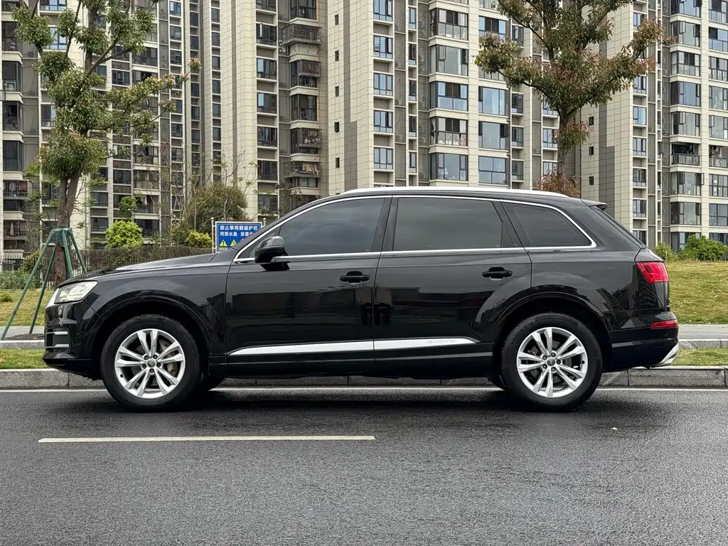 Audi Q7 2017 — фото 15