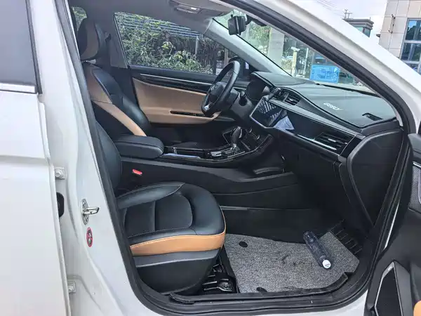 Geely Emgrand GL 2020