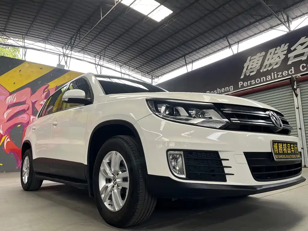 Volkswagen Tiguan 2015 — фото 15