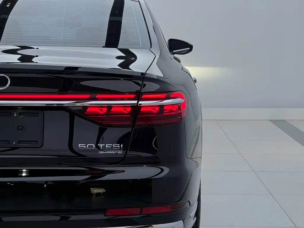 Audi A8 2022