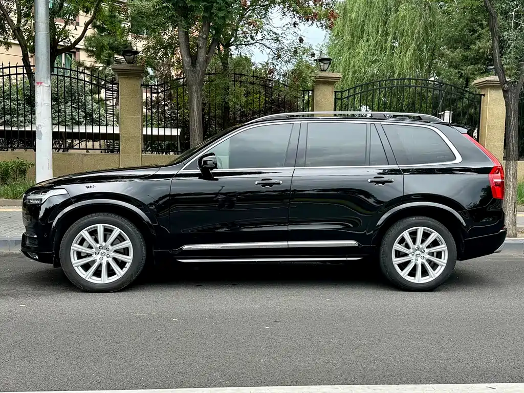Volvo XC90 2017 — фото 3