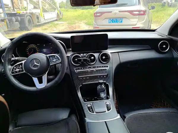 Mercedes-Benz C-Class 2019