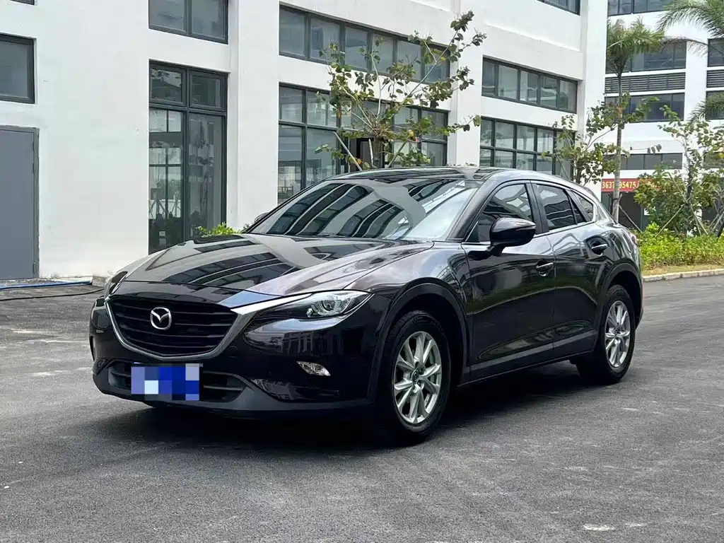 Mazda CX-4 2017 — фото 1