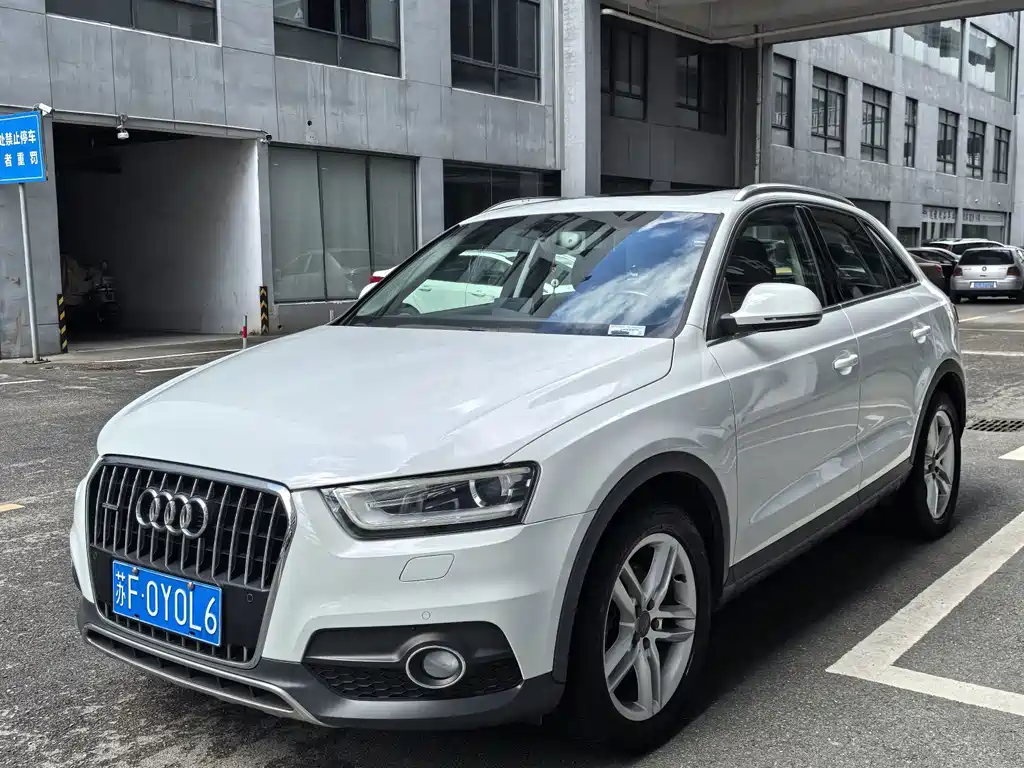 Audi Q3 2015 — фото 1