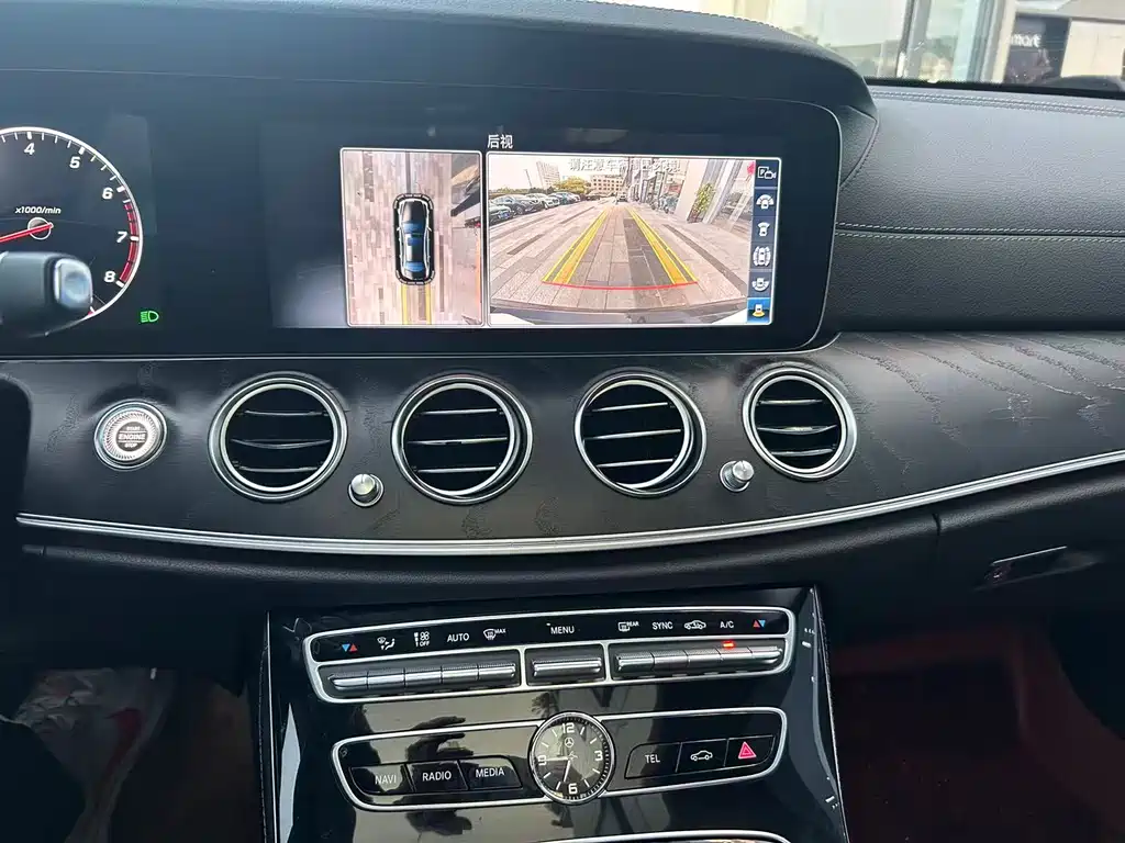 Mercedes-Benz E-Class 2017 — фото 18