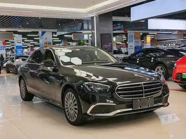 Mercedes-Benz E-Class 2023