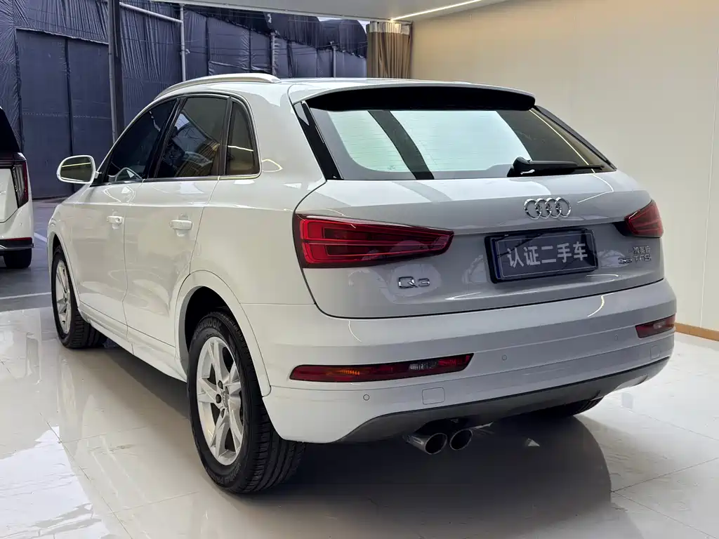 Audi Q3 2017 — фото 10