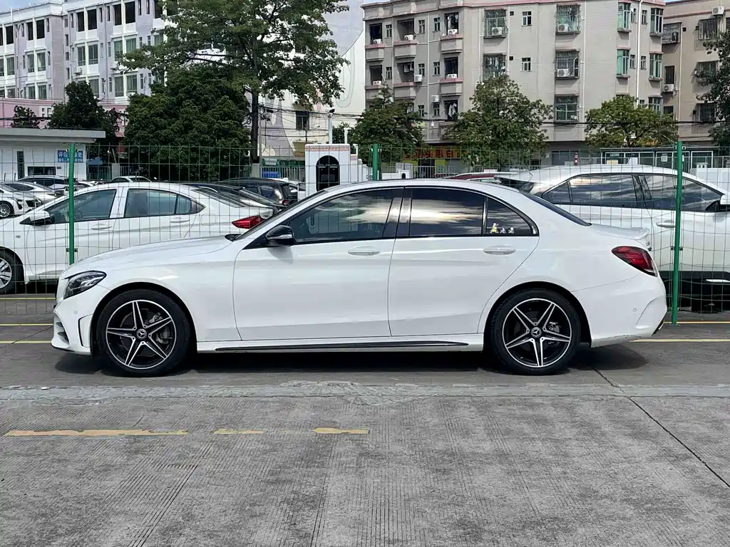 Mercedes-Benz C-Class 2020 — фото 2