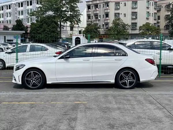 Mercedes-Benz C-Class 2020