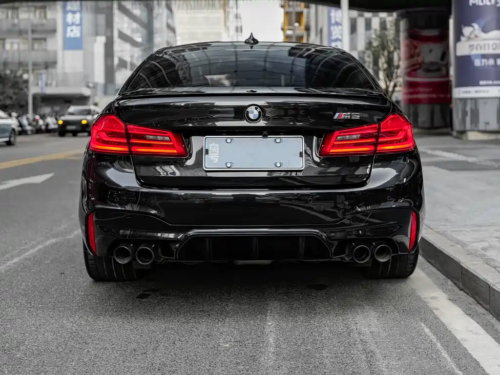 BMW M5 2019 — фото 16