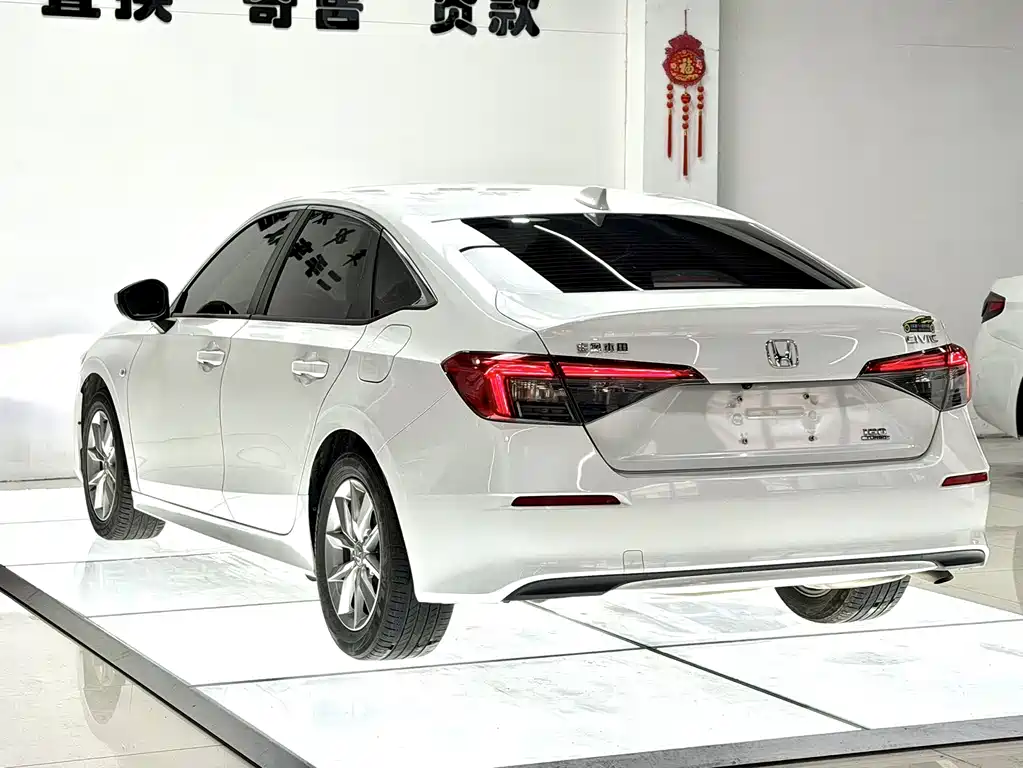 Honda Civic 2023 — фото 5