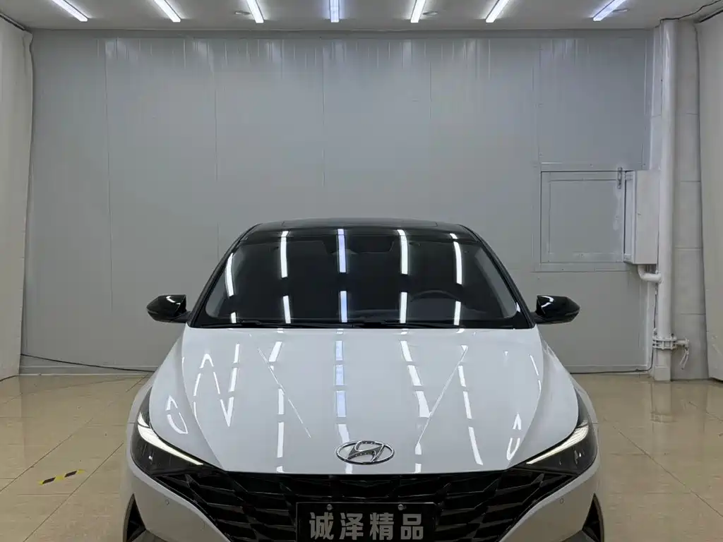 Hyundai Elantra 2023
