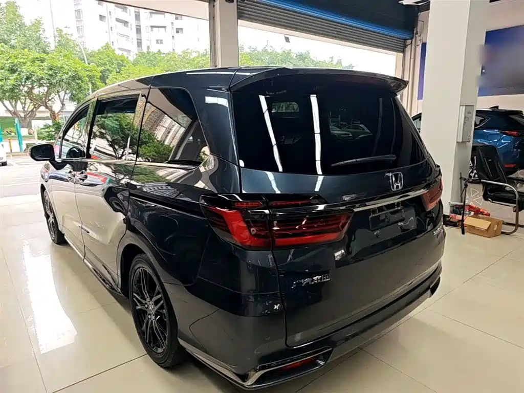 Honda Odyssey 2023 — фото 23