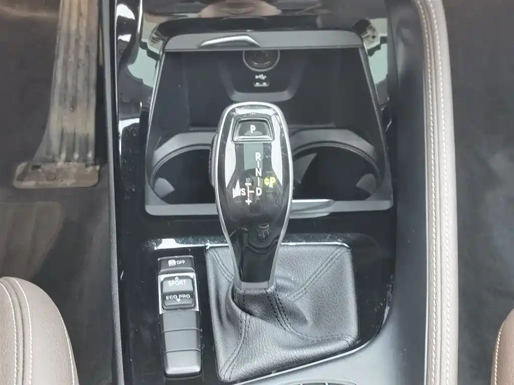 BMW X1 2020 — фото 13