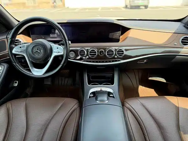 Mercedes-Benz S-Class 2020