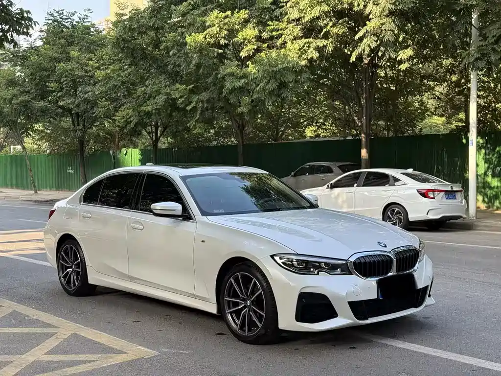 BMW 3 Series 2022
