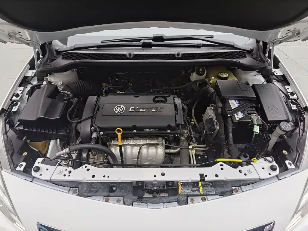 Buick Excelle 2013