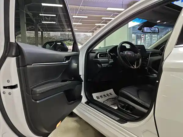 Toyota Camry 2023