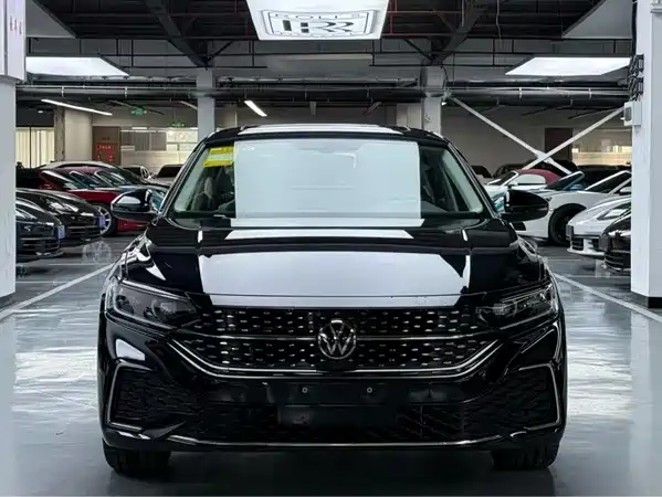 Volkswagen Passat 2024