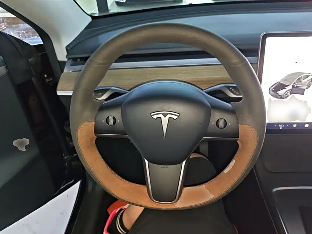 Tesla Model Y 2021 — фото 11